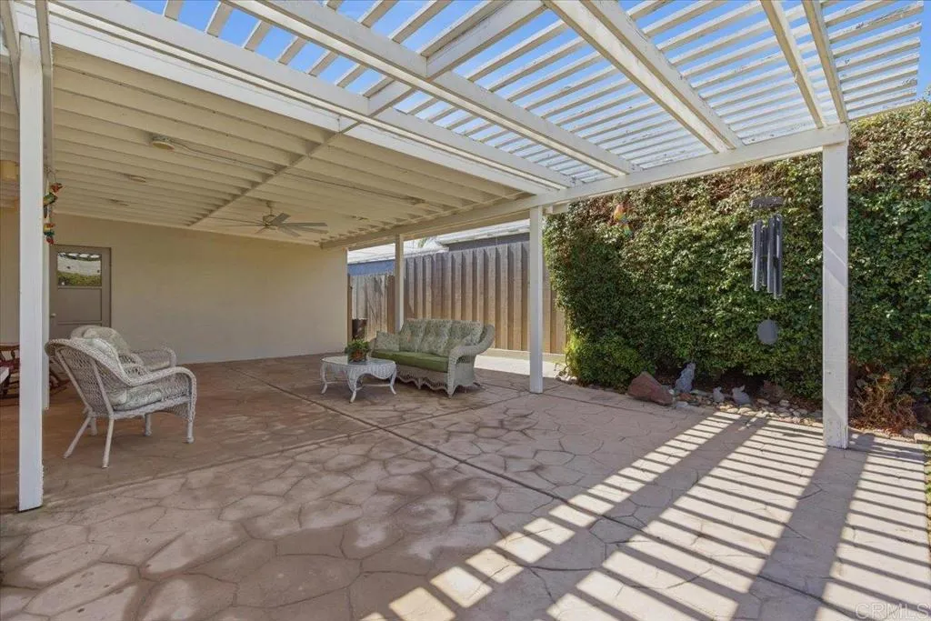https://cdn.realtyfeed.com/cdn/127/306740286/2791d079de403337cc51c190ecb8307d.webp