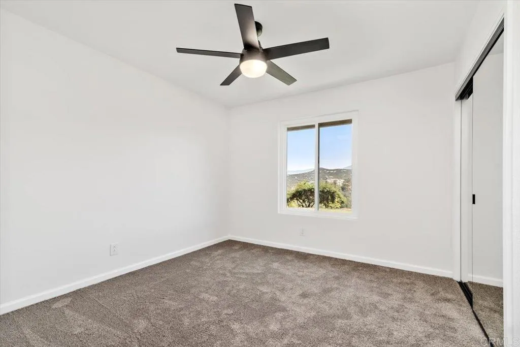 https://cdn.realtyfeed.com/cdn/127/306740293/164f1d92a1d0b58135bf924246f1a4a9.webp