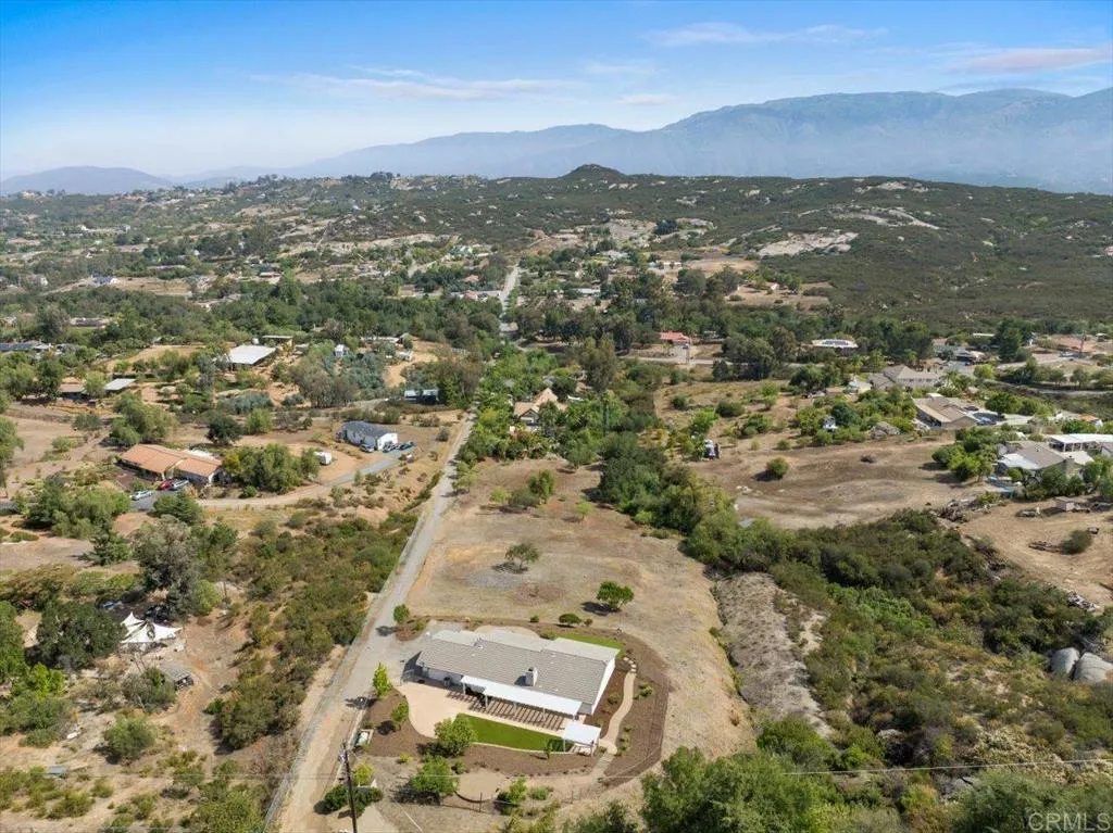 https://cdn.realtyfeed.com/cdn/127/306740293/6c81b213f84d8f51a40006053ff133f9.webp