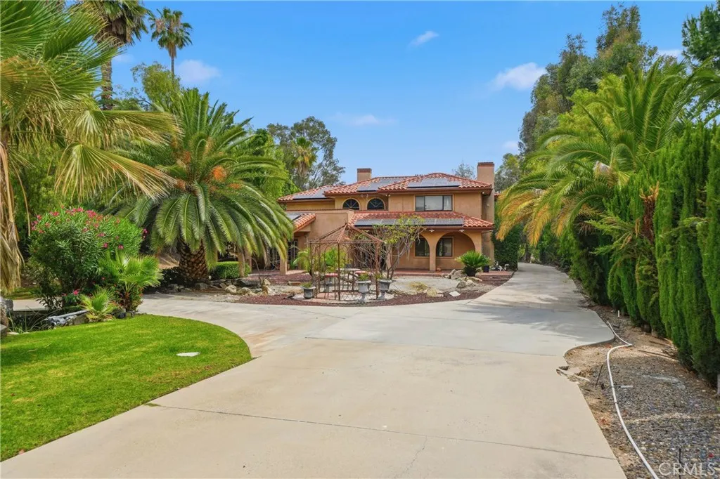 Corona, CA 92881