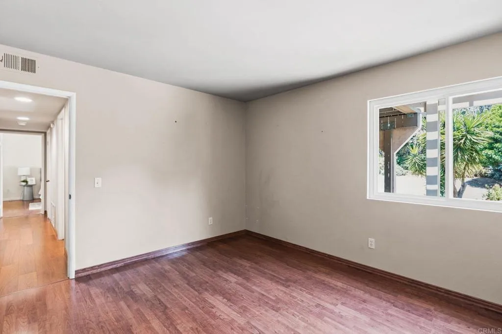 https://cdn.realtyfeed.com/cdn/127/306740337/1df6d89dcf568314809a54b5d9a71675.webp