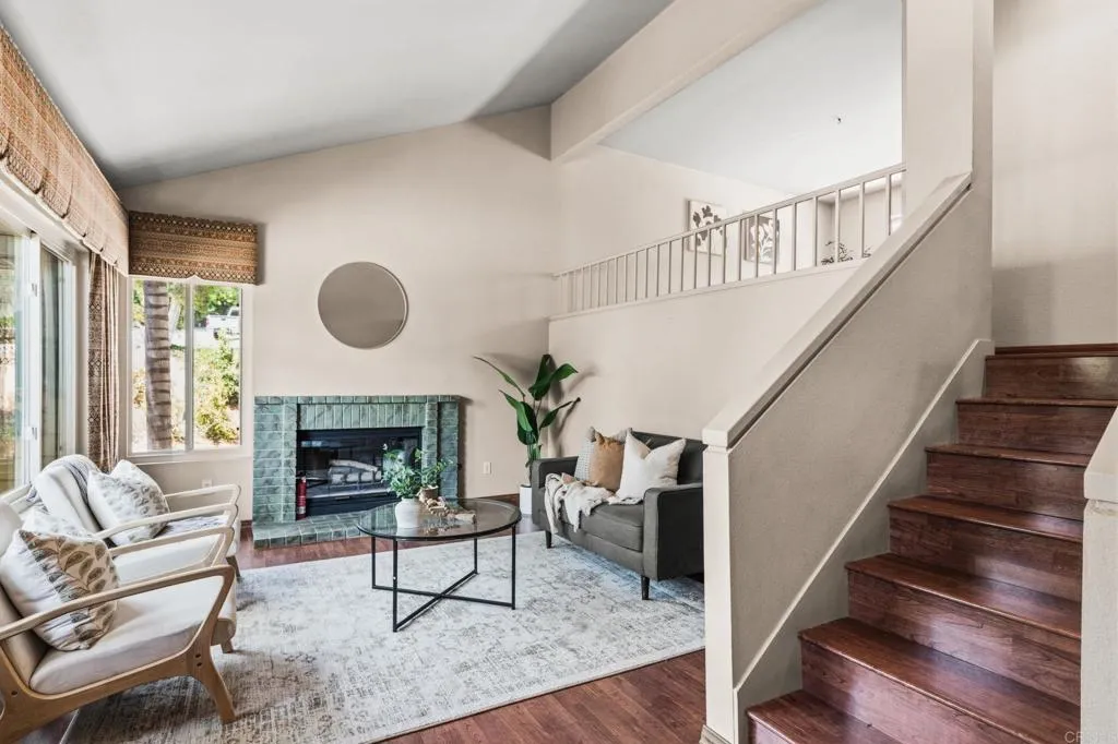 https://cdn.realtyfeed.com/cdn/127/306740337/55f6ff2f67806b02afe0f681cb19a8c3.webp