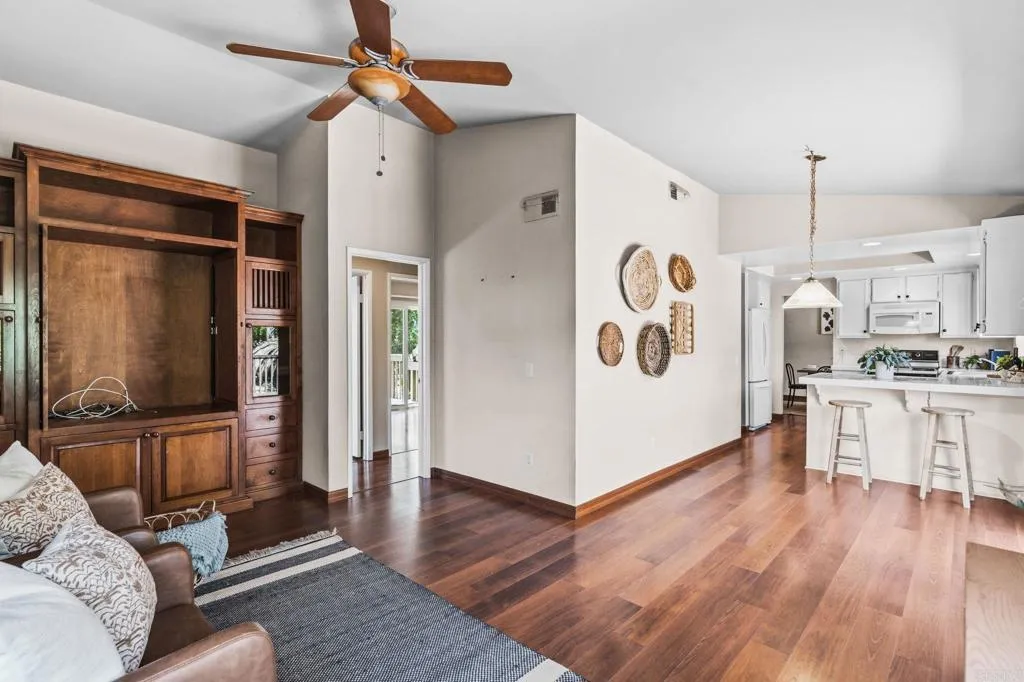https://cdn.realtyfeed.com/cdn/127/306740337/6db792f7eff0336485bdba3013c3f24d.webp