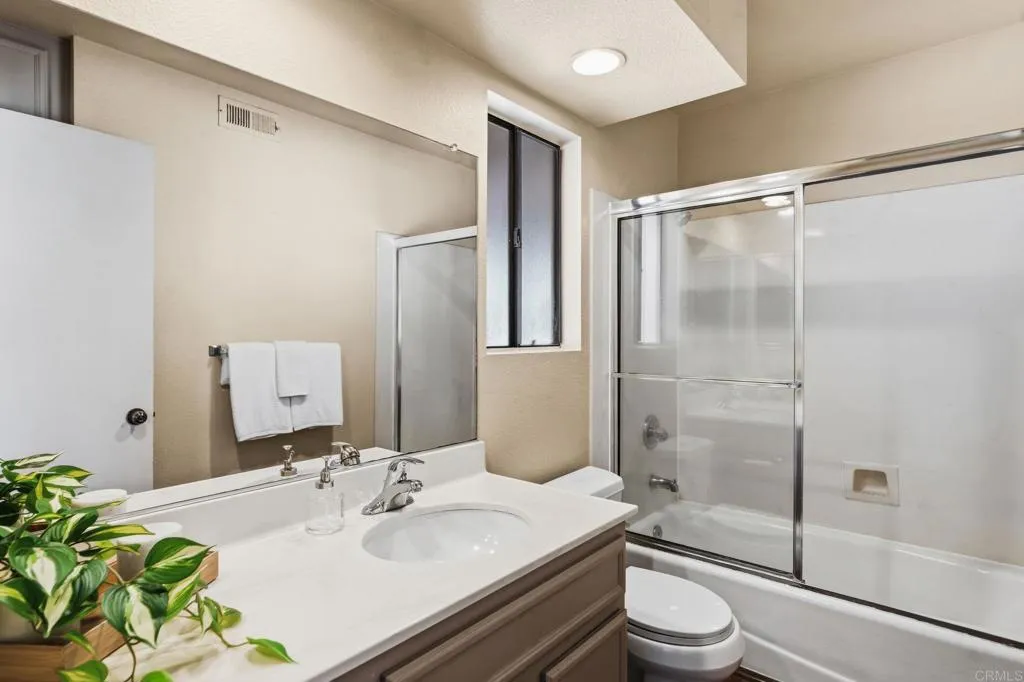 https://cdn.realtyfeed.com/cdn/127/306740337/ce294ba0da513b2f9fdf4f6eb887f760.webp