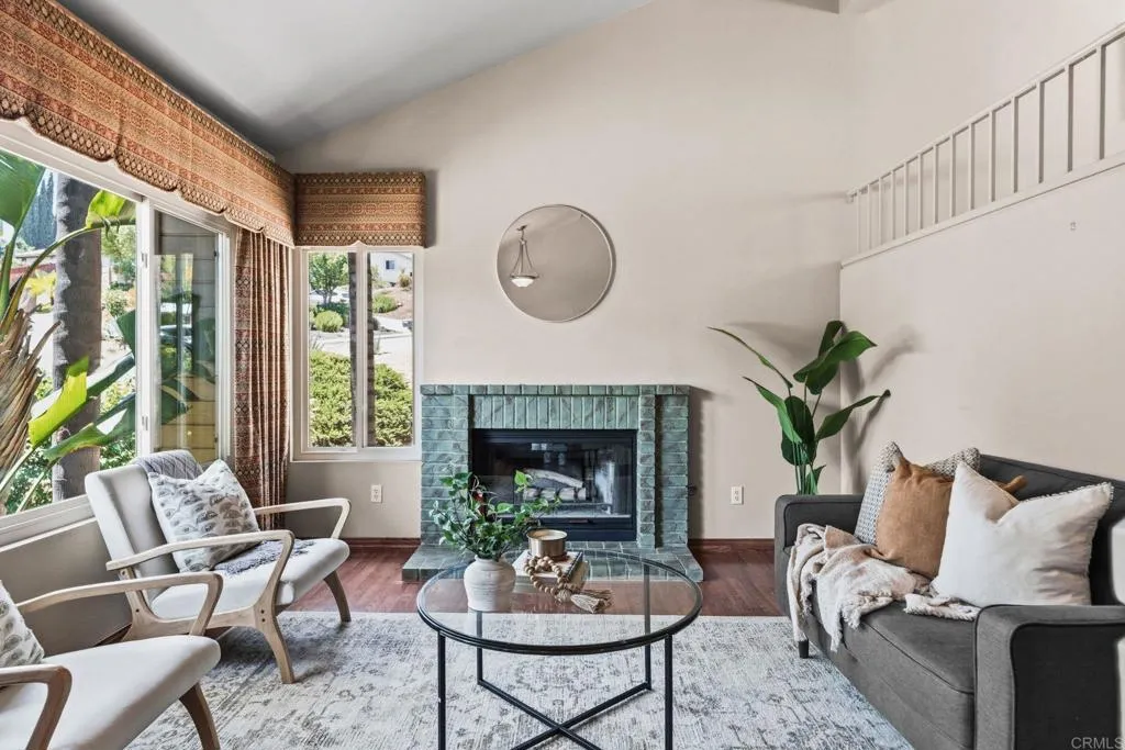 https://cdn.realtyfeed.com/cdn/127/306740337/d20f82ce2e6f800f7cec01611f3acbeb.webp