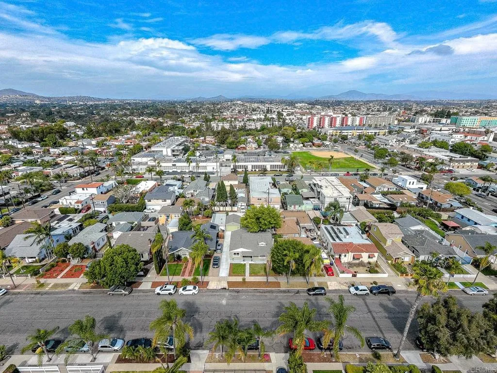 https://cdn.realtyfeed.com/cdn/127/306740352/f620ee442fbe0c65b2670ebe7958a636.webp