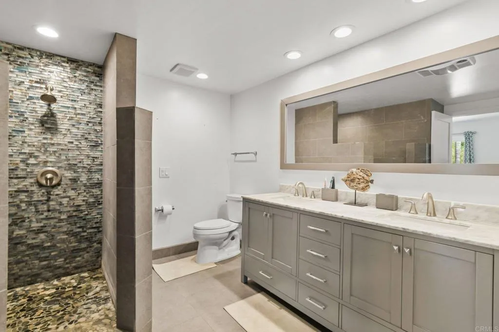 https://cdn.realtyfeed.com/cdn/127/306740414/2c73f00a586afa034978298ade67d25e.webp