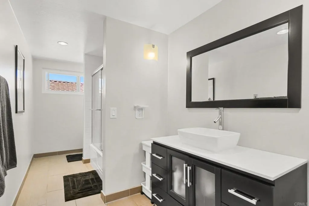 https://cdn.realtyfeed.com/cdn/127/306740414/8c1f99a3db487709aa94de10749eecf9.webp