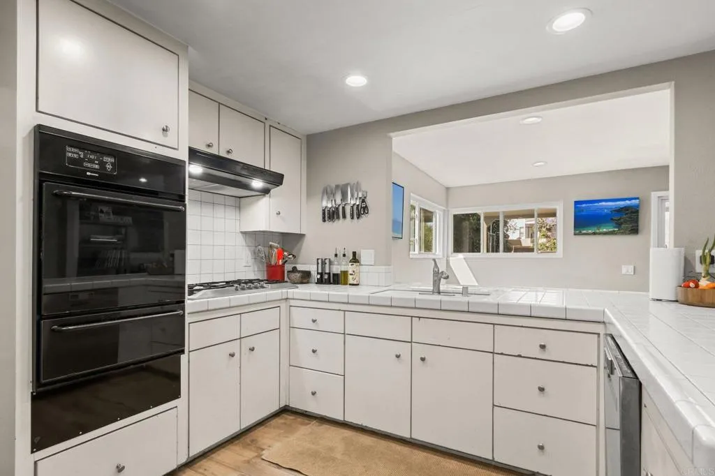 https://cdn.realtyfeed.com/cdn/127/306740414/c7b77b049a6ed6c4af58aac3f958a31d.webp