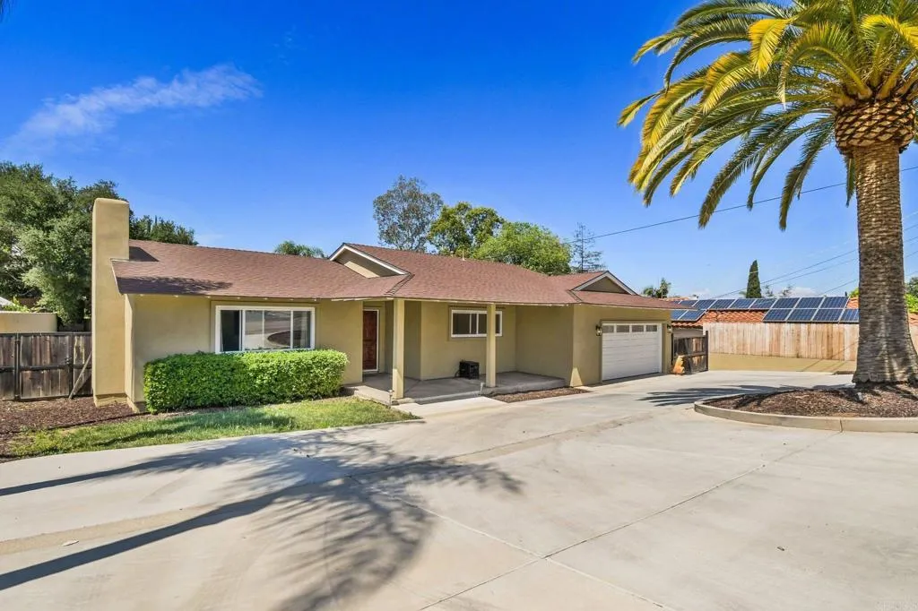 https://cdn.realtyfeed.com/cdn/127/306740414/e41d26daa1108ee1cb9de5fa109cb05a.webp