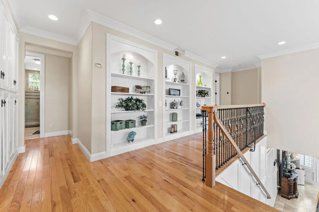 https://cdn.realtyfeed.com/cdn/127/306740427/199968e93779895080cfa0a8fc130a0f.webp