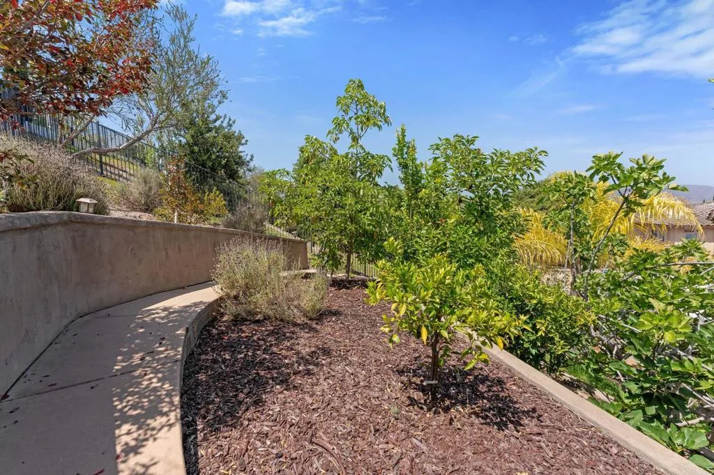 https://cdn.realtyfeed.com/cdn/127/306740427/66fc93156c696ee72229635e37e7bc01.webp