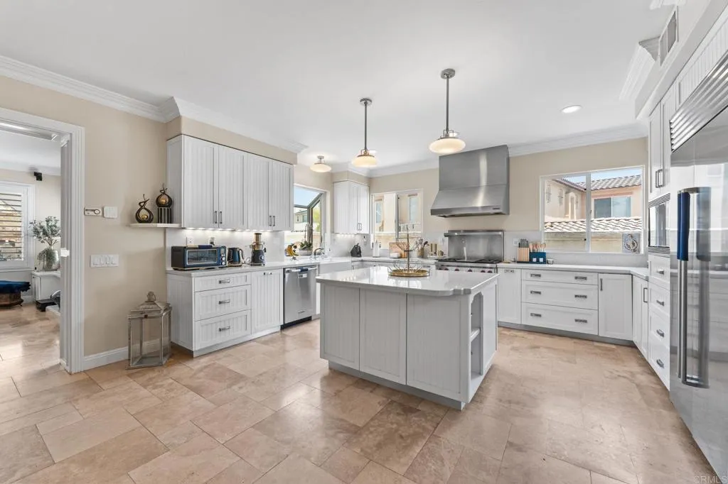 https://cdn.realtyfeed.com/cdn/127/306740427/a8443a37127df095f22d4de8b4f5d640.webp
