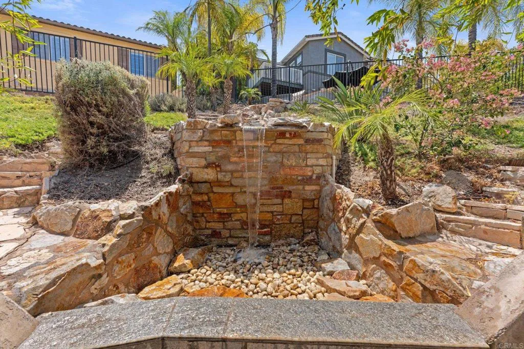 https://cdn.realtyfeed.com/cdn/127/306740427/cba5244c21157e0eda95c04772074d6d.webp