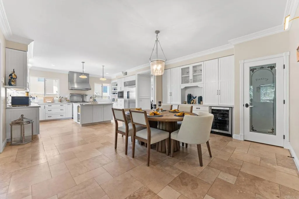 https://cdn.realtyfeed.com/cdn/127/306740427/fea2d0894636b0591b255ab8a47b0686.webp