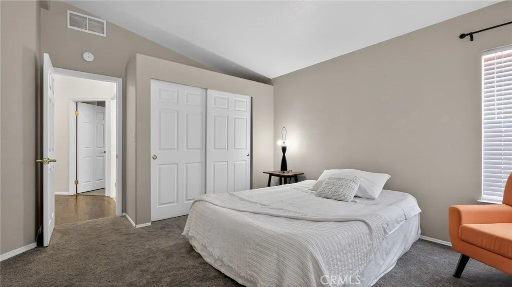 https://cdn.realtyfeed.com/cdn/127/306740472/47bc286c691a5d68663a50cccb2477e7.webp