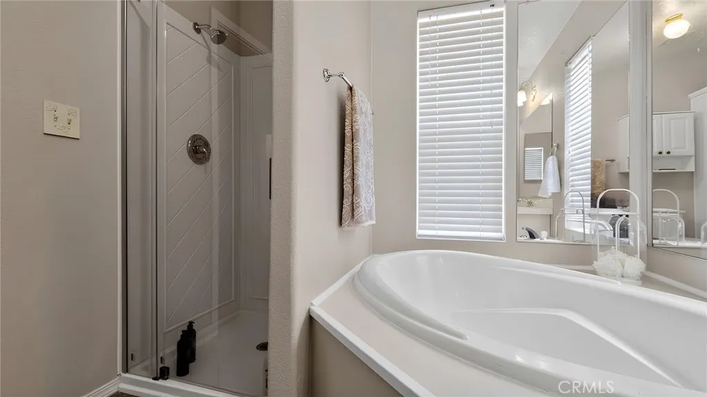 https://cdn.realtyfeed.com/cdn/127/306740472/741c2dab151ebc2469c20de1fc596aed.webp