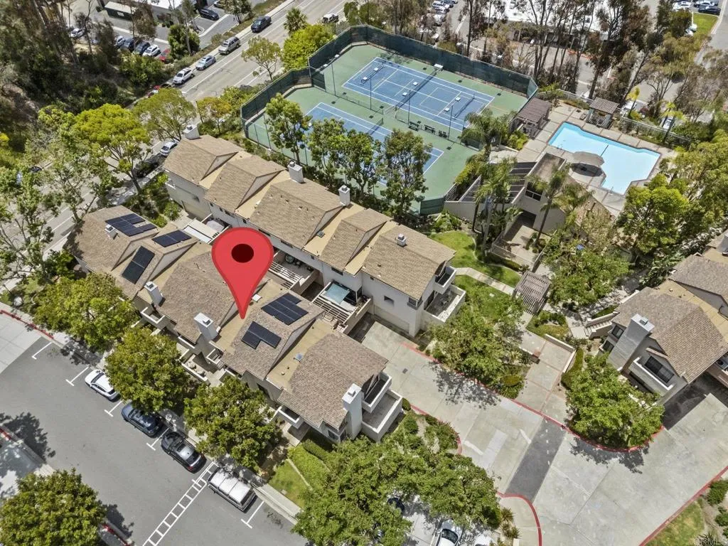 2710 Ariane Drive 3, San Diego CA 92117