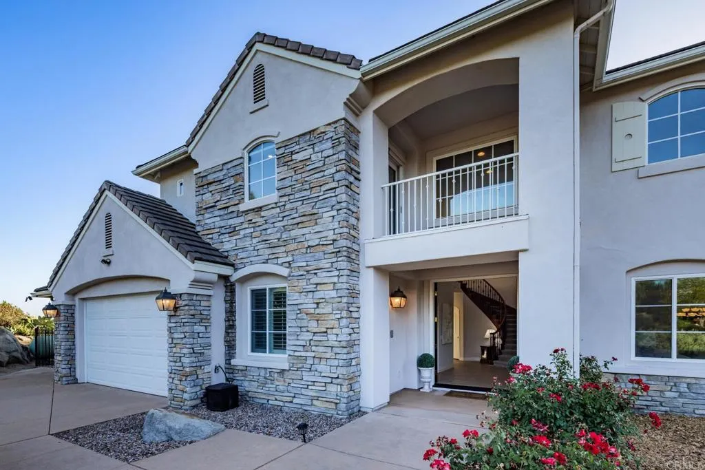 https://cdn.realtyfeed.com/cdn/127/306740496/ac9ea8a54d97ce00d6b11ec6740a8d74.webp