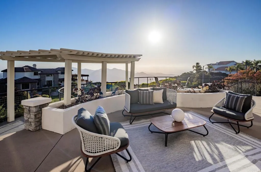 https://cdn.realtyfeed.com/cdn/127/306740496/b4ccc8e4830c626fdd4617dc5c25e437.webp