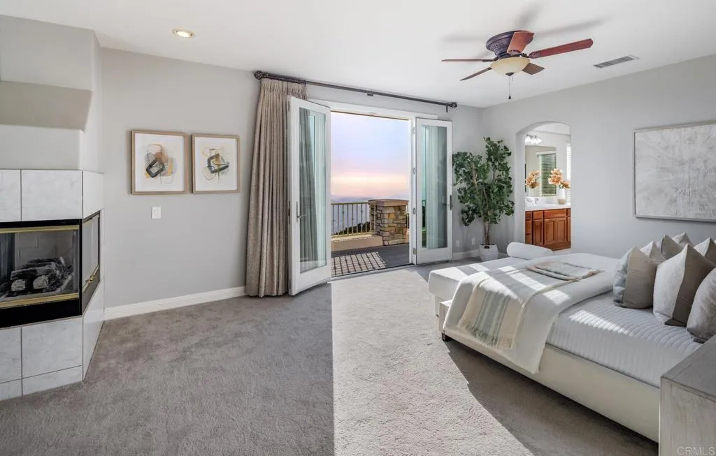 https://cdn.realtyfeed.com/cdn/127/306740496/e355c23e4aaf840db36f24399c944938.webp
