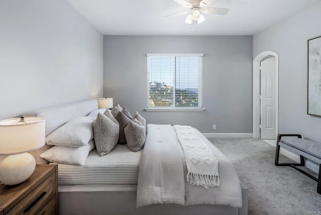 https://cdn.realtyfeed.com/cdn/127/306740496/f08d62e08acb4b64ca16718986f0c3f7.webp