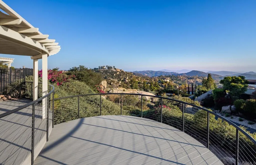 https://cdn.realtyfeed.com/cdn/127/306740496/f103ea28e594aa17712638174e3cf929.webp