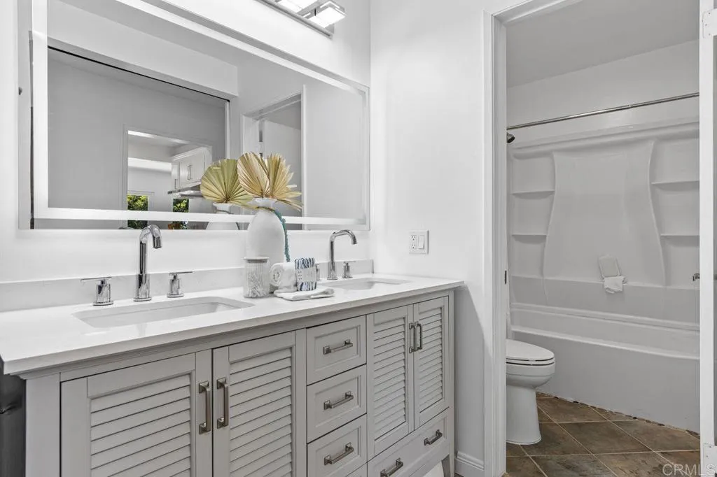 https://cdn.realtyfeed.com/cdn/127/306740511/67e590e021ac0dc5730d105735f48b88.webp