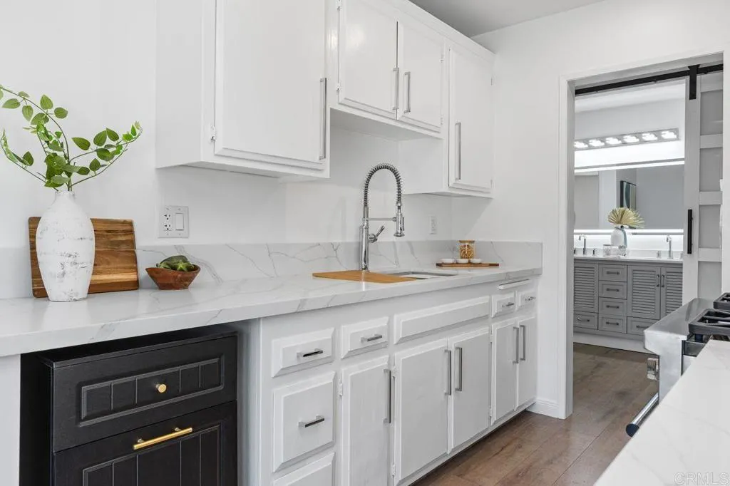 https://cdn.realtyfeed.com/cdn/127/306740511/71ef1c1ae690e8143915a571ef7157e4.webp