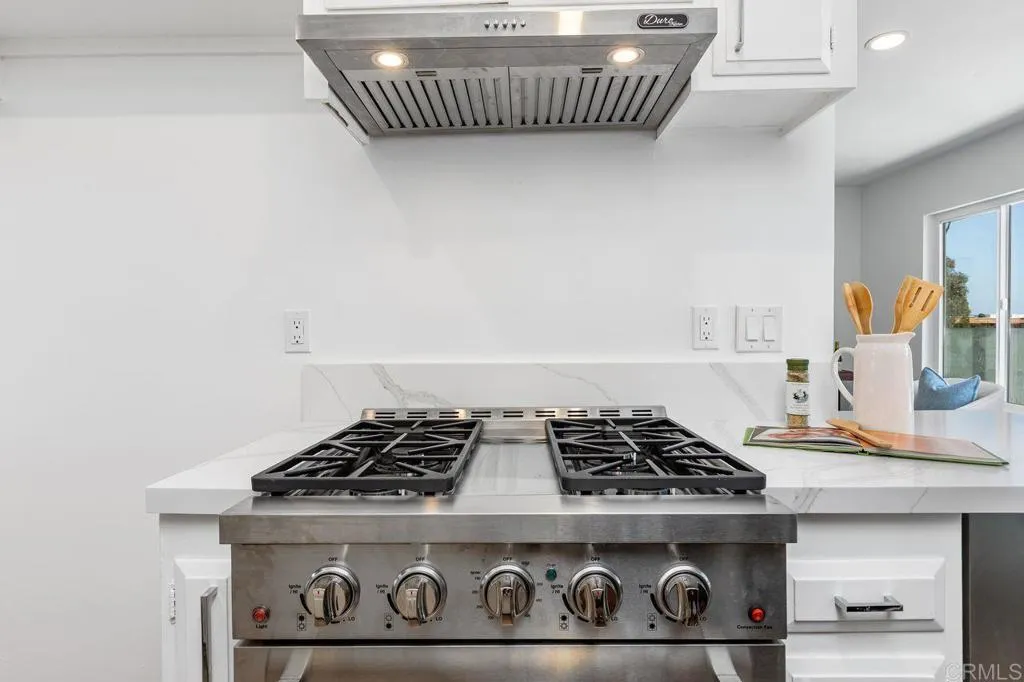 https://cdn.realtyfeed.com/cdn/127/306740511/9c7a6b61b961055d020941138696e4c8.webp