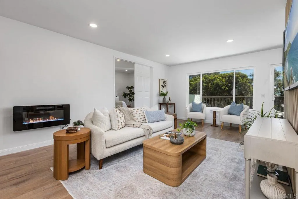 https://cdn.realtyfeed.com/cdn/127/306740511/e91435297c7a74628d8be302f1ffaa63.webp