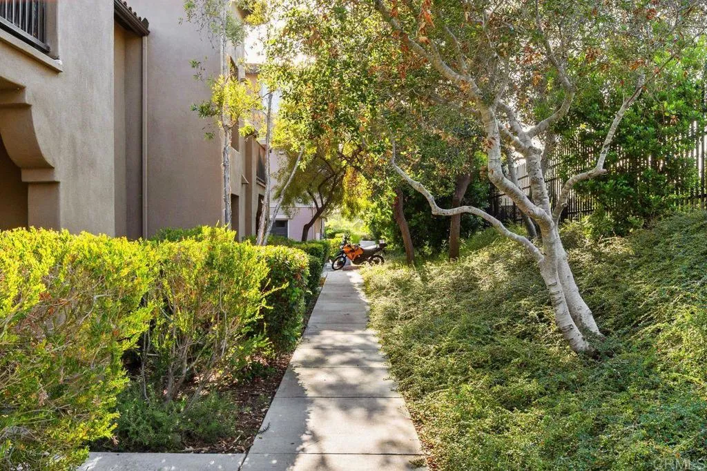 https://cdn.realtyfeed.com/cdn/127/306740516/38824e71a12ea9185726fe748175aa98.webp