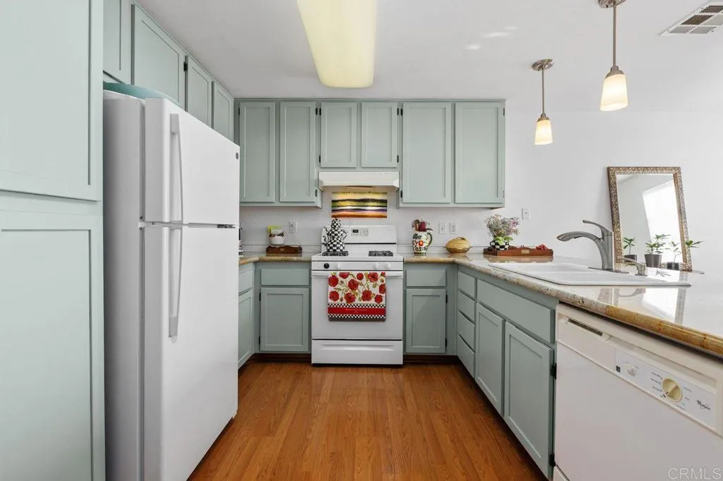https://cdn.realtyfeed.com/cdn/127/306740516/5d66c379f3d3b1eb30530e771fa5ecd4.webp