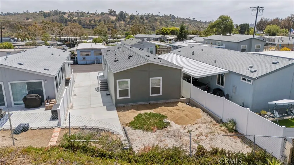 https://cdn.realtyfeed.com/cdn/127/306740549/a872dd17e6c80bb1d580c7144eec396a.webp