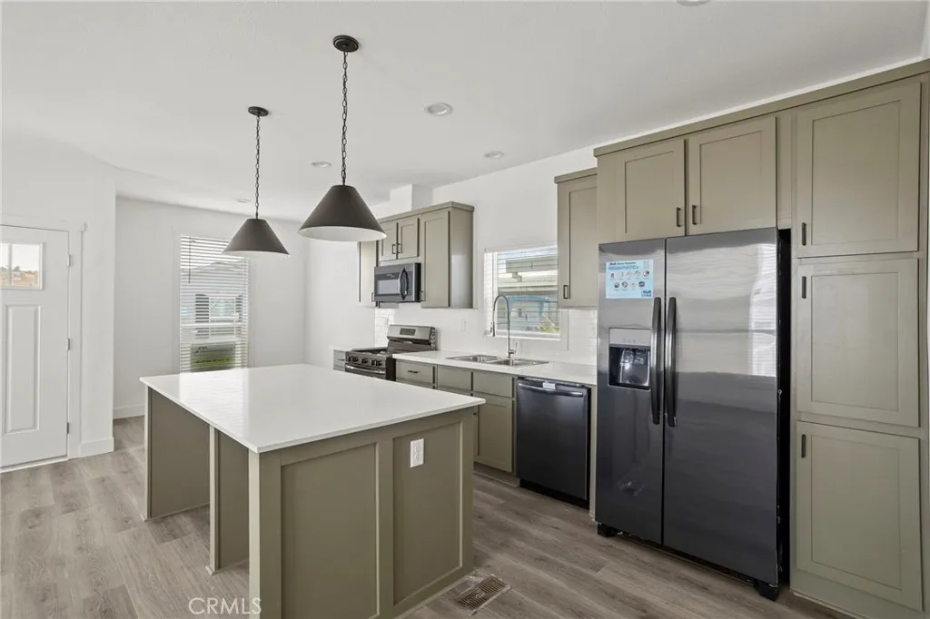 https://cdn.realtyfeed.com/cdn/127/306740549/e13176a47fa3a526c05c1b34549be056.webp