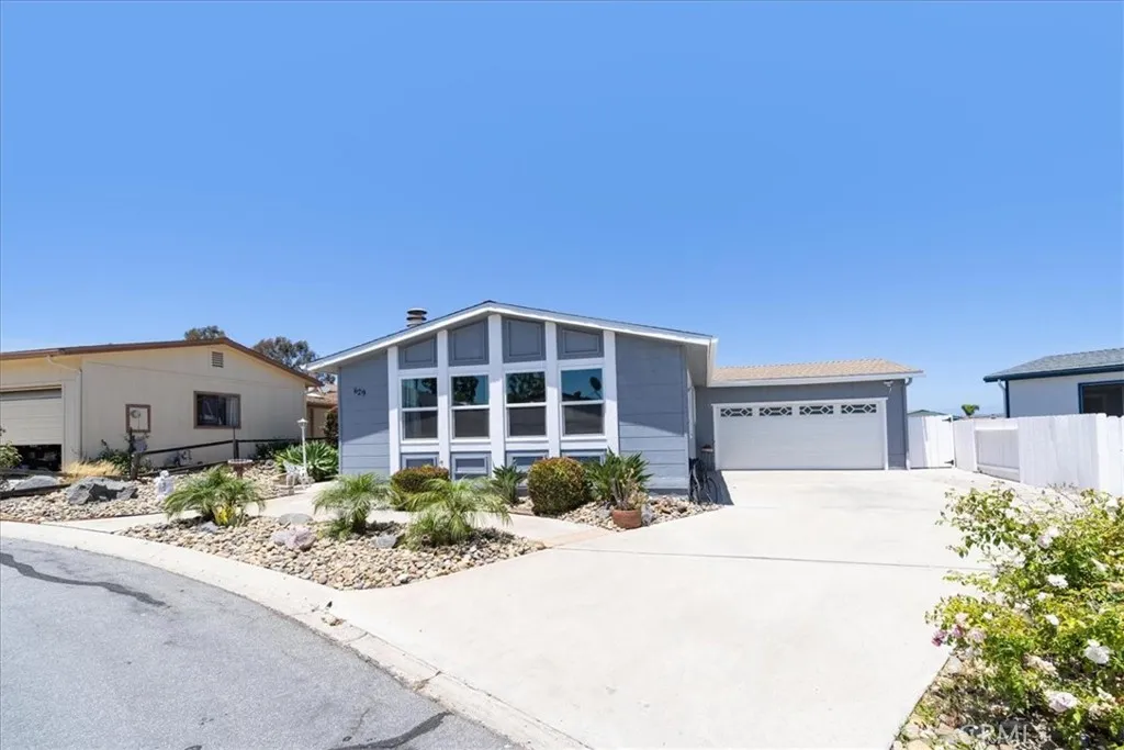 https://cdn.realtyfeed.com/cdn/127/306740553/6d4833a5db18cb8c9ae2d39e4fe7e306.webp