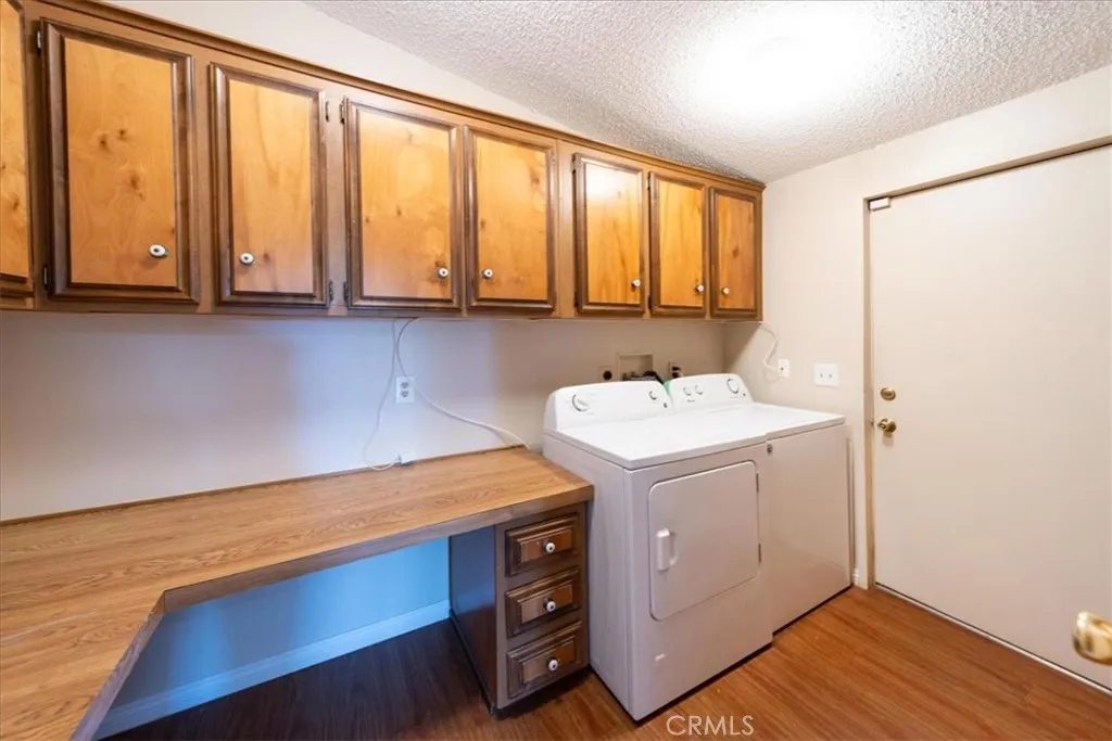 https://cdn.realtyfeed.com/cdn/127/306740553/6f0326f11f64acc92ea0e95cd5acfede.webp