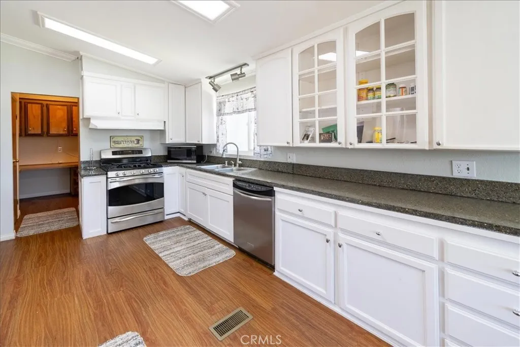https://cdn.realtyfeed.com/cdn/127/306740553/a3b2fea1b09c3ce26075bbcad802a07c.webp
