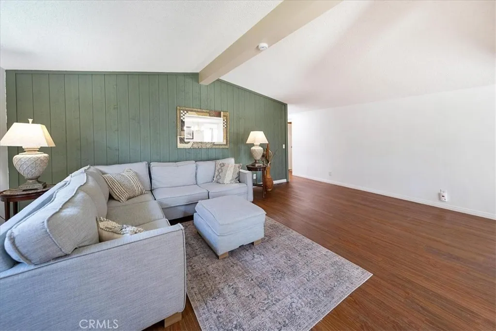 https://cdn.realtyfeed.com/cdn/127/306740553/b0071521908475e481efb3c21a7a78ca.webp