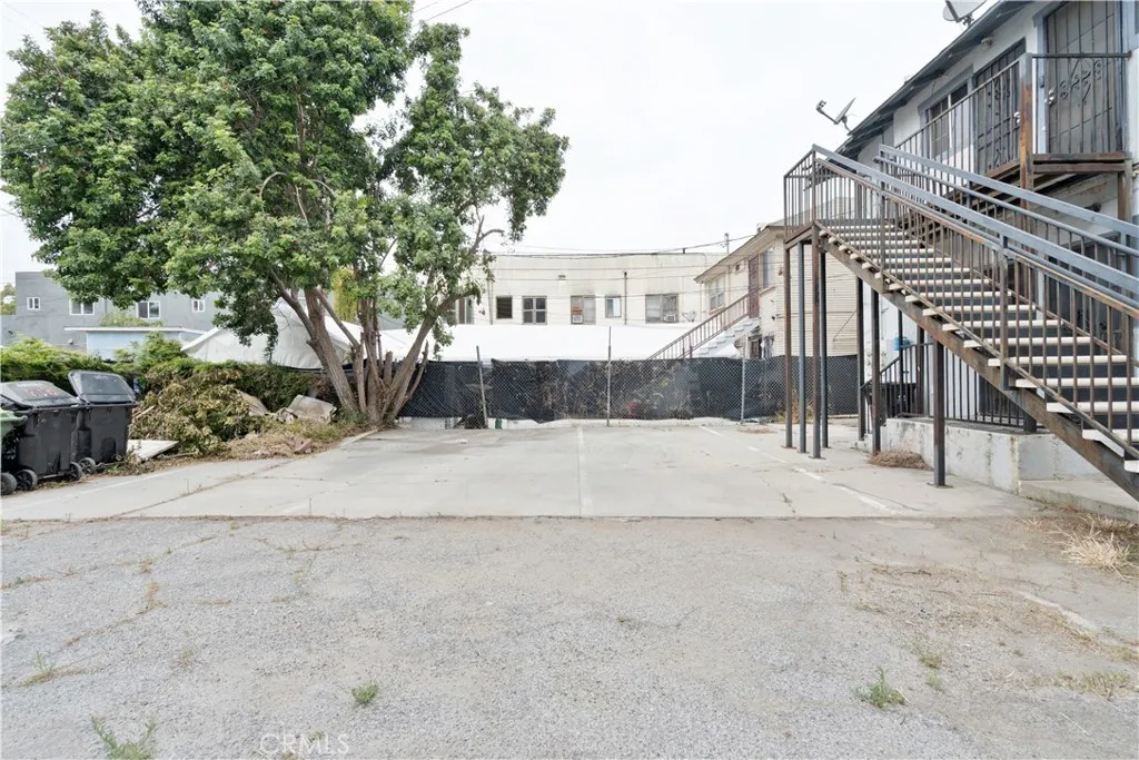914 W 41st Street, Los Angeles, CA 90037 - Photo 4 of 50, Los Angeles, CA