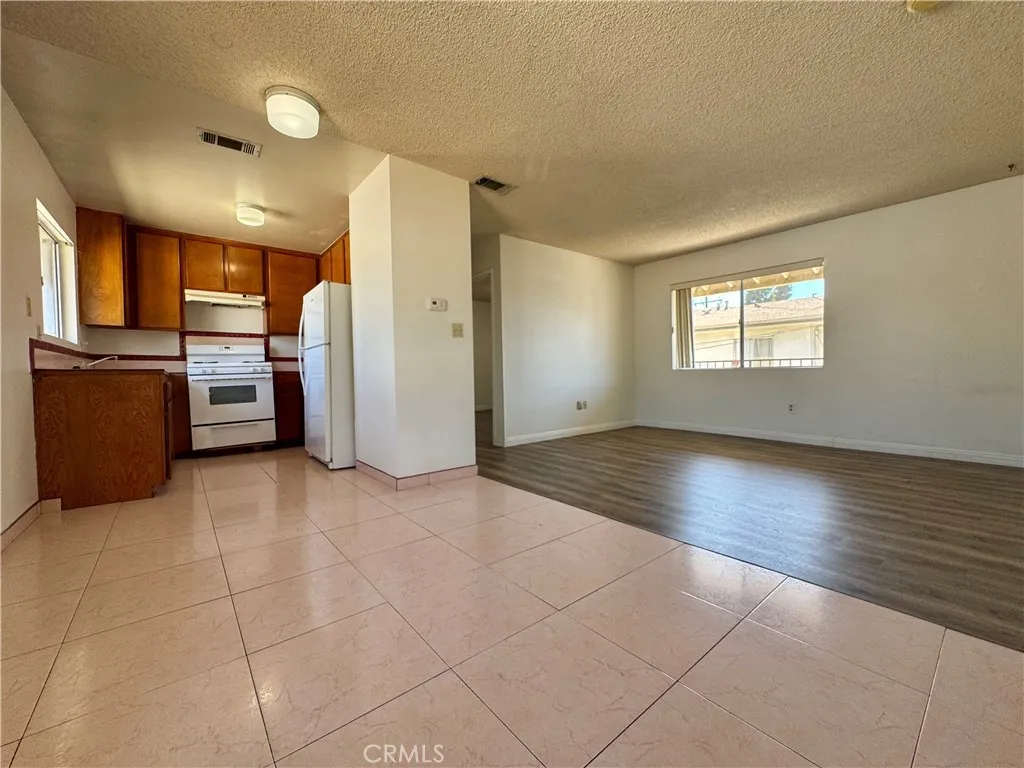 12327 Beverly Unit C3, Whittier, CA 90601 - Main photo, Whittier, CA