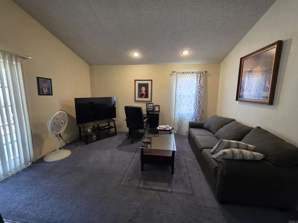 https://cdn.realtyfeed.com/cdn/127/306740630/3b6b5dd147ae704ce7879362d55bb187.webp