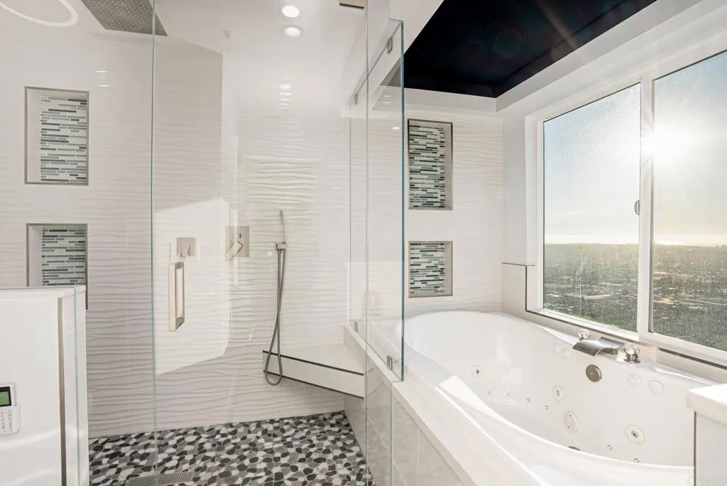 https://cdn.realtyfeed.com/cdn/127/306740638/0595abf8bb207312fd60a71c32b01a3e.webp