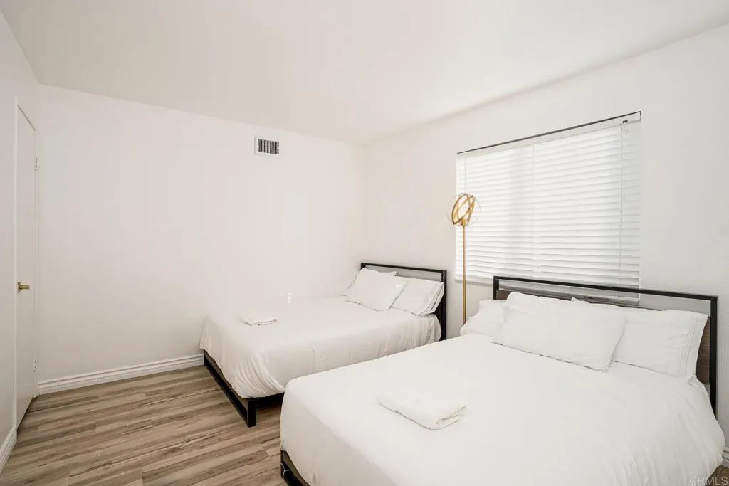 https://cdn.realtyfeed.com/cdn/127/306740638/06062a0556074bde934a410599bc8eb4.webp