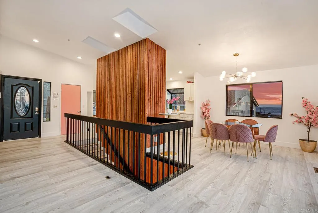 https://cdn.realtyfeed.com/cdn/127/306740638/72aa80e548bbba6a78492c279349b33a.webp