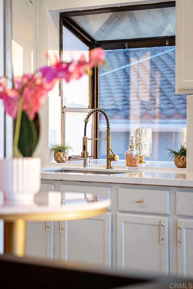 https://cdn.realtyfeed.com/cdn/127/306740638/75008f18a71ed93aa98bdf7a54e39b32.webp
