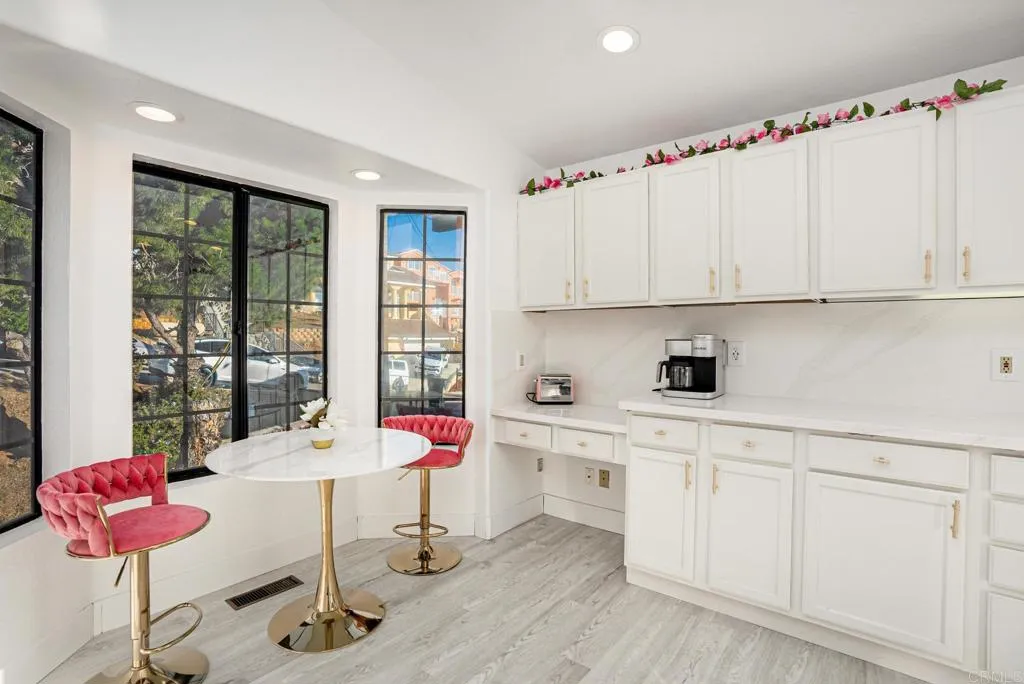 https://cdn.realtyfeed.com/cdn/127/306740638/7c31a4487741a0b4b84129fb77721ad7.webp