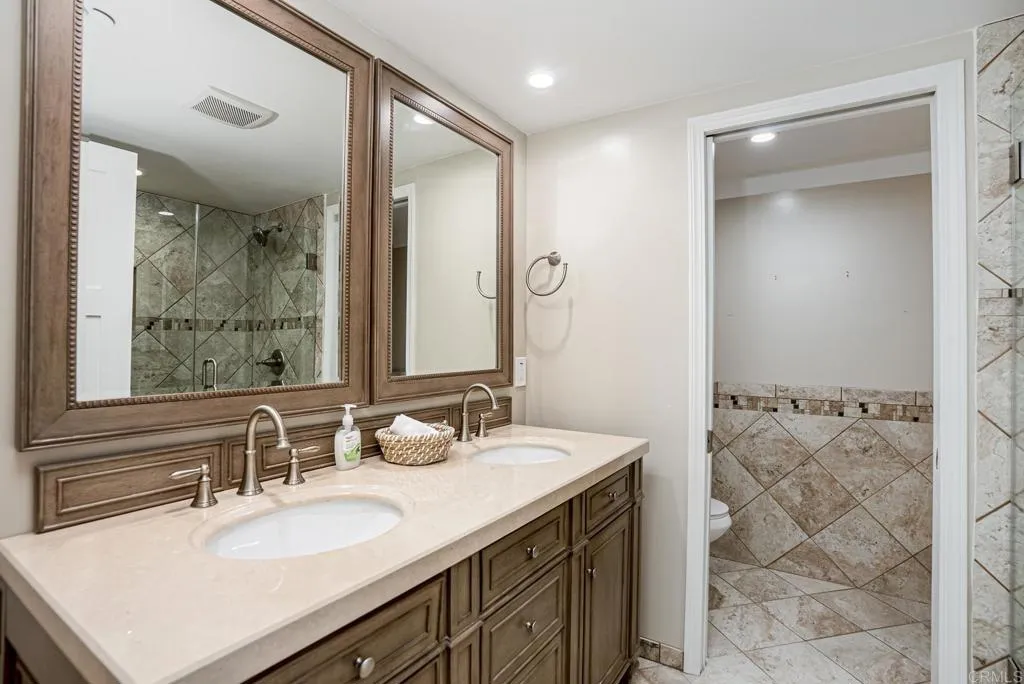 https://cdn.realtyfeed.com/cdn/127/306740638/a94c17795e83b5b9424bb454505cb042.webp