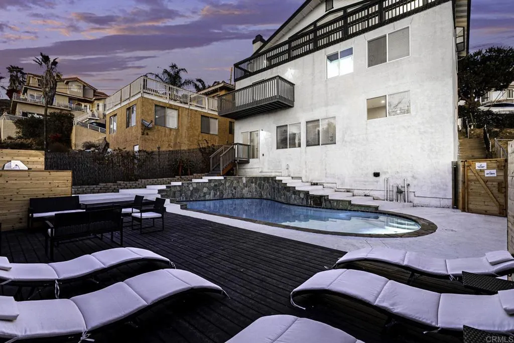 https://cdn.realtyfeed.com/cdn/127/306740638/ed8ce43c29cfdad74e5aa591855f7c87.webp