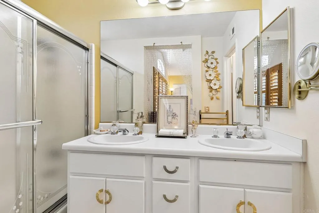 https://cdn.realtyfeed.com/cdn/127/306740664/6bb2ebb0f3ef0608a1324c89a2392d2f.webp